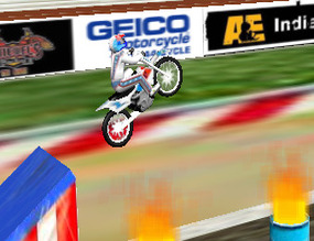 Vrij-spel-van-motorcross-2
